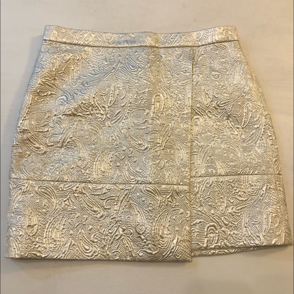 J. Crew Origami Skirt in Metallic Matelasse Mini Wrap Front - Cream Size 4, 8 - Picture 3 of 16
